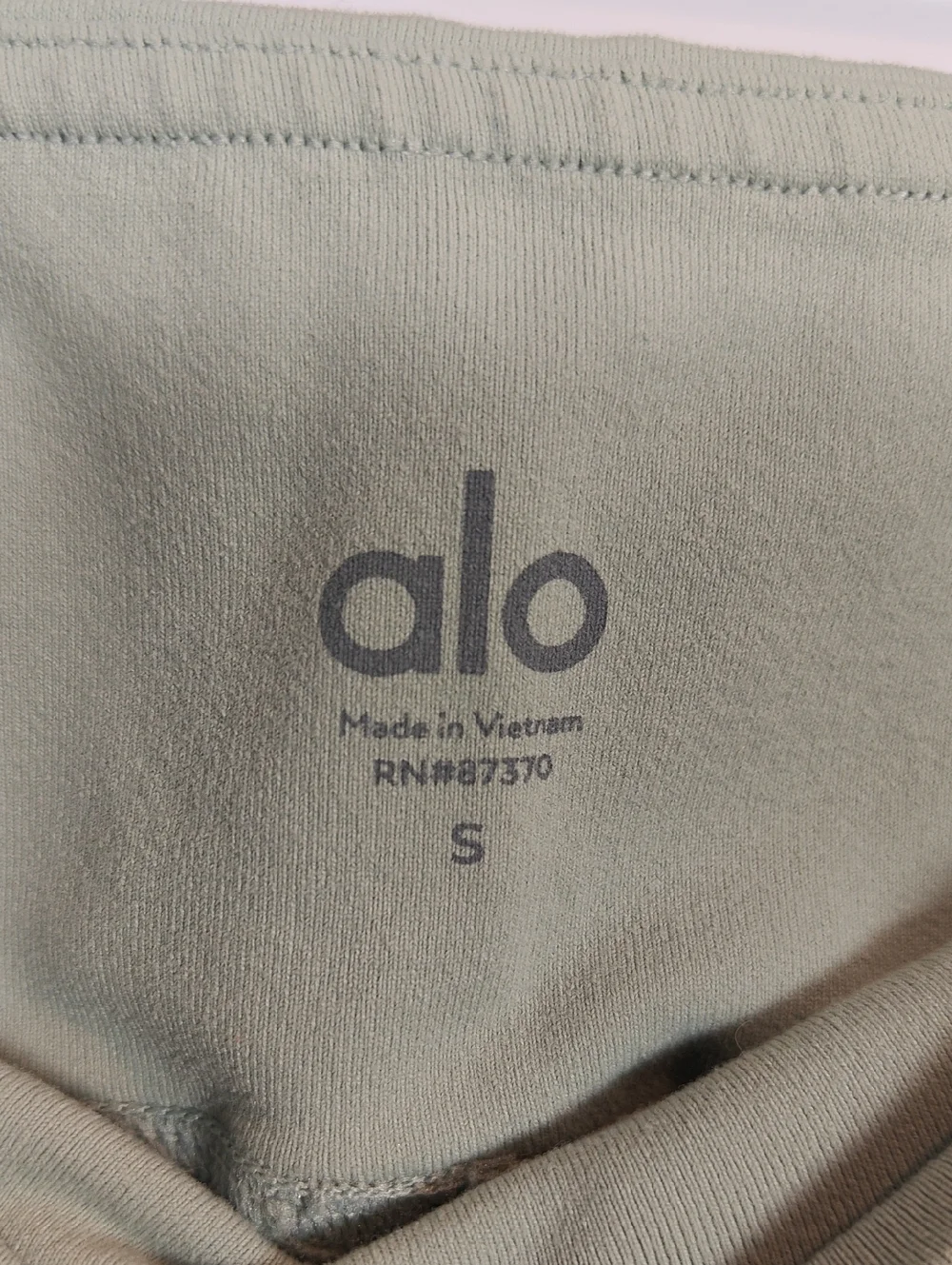 ALO YOGA Goddess Ribbed Leggings in Sage and Stormy Heather Size Small